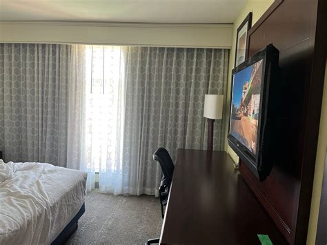 embassy suites santa clarita|Iba pa.